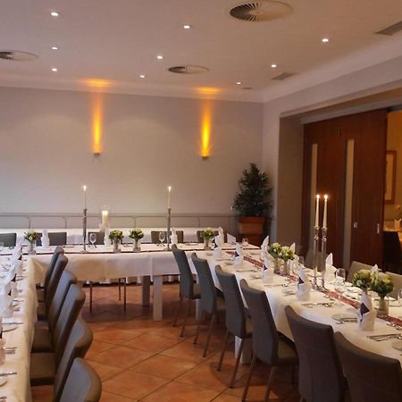 Hotel-Restaurant Grosse-Wilde بوتروب المظهر الخارجي الصورة
