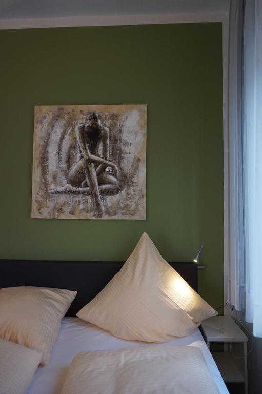 Hotel-Restaurant Grosse-Wilde بوتروب المظهر الخارجي الصورة